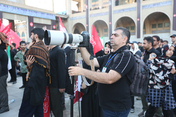 مراسم وداع با پیکر رهبرشهید انقلاب