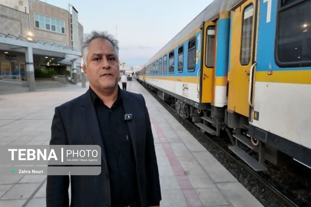 اعزام بیش از ۴ هزار زائر زنجانی به آیین های تشییع و تدفین امام شهید امت اعزام بیش از ۴ هزار زائر زنجانی به آیین های تشییع و تدفین امام شهید امت