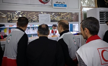 ️ بازدید دبیرکل هلال‌احمر از روند ارائه خدمات درمانی به زائران اربعین در نجف اشرف