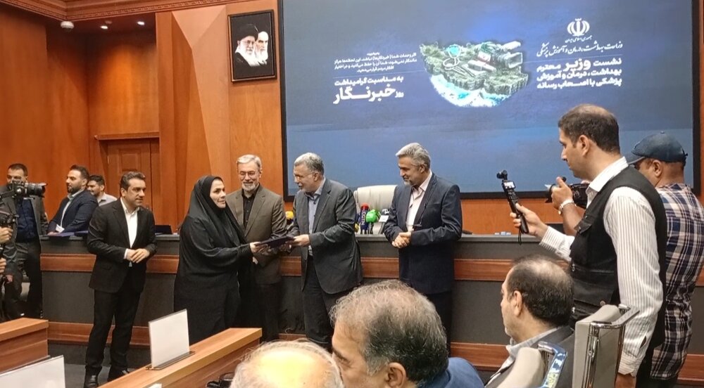 سرپرست طبنا در مازندران  رتبه برتر جشنواره رسانه و سلامت را کسب کرد