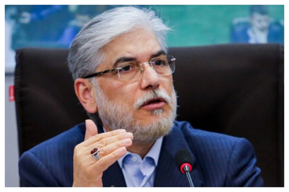 باید همزمان با عبور از بحرانها برای آینده کشور نیز حرکت کنیم باید همزمان با عبور از بحرانها برای آینده کشور نیز حرکت کنیم