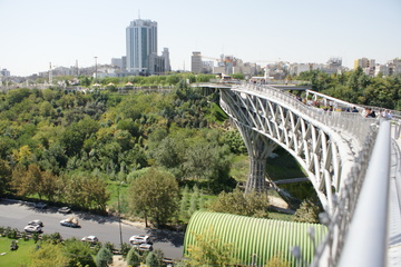 پل طبیعت تهران