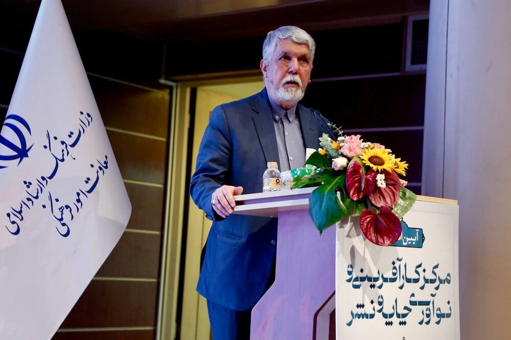 صالحی: هوش مصنوعی دنیای جدیدی را پیش روی ما قرار داده است