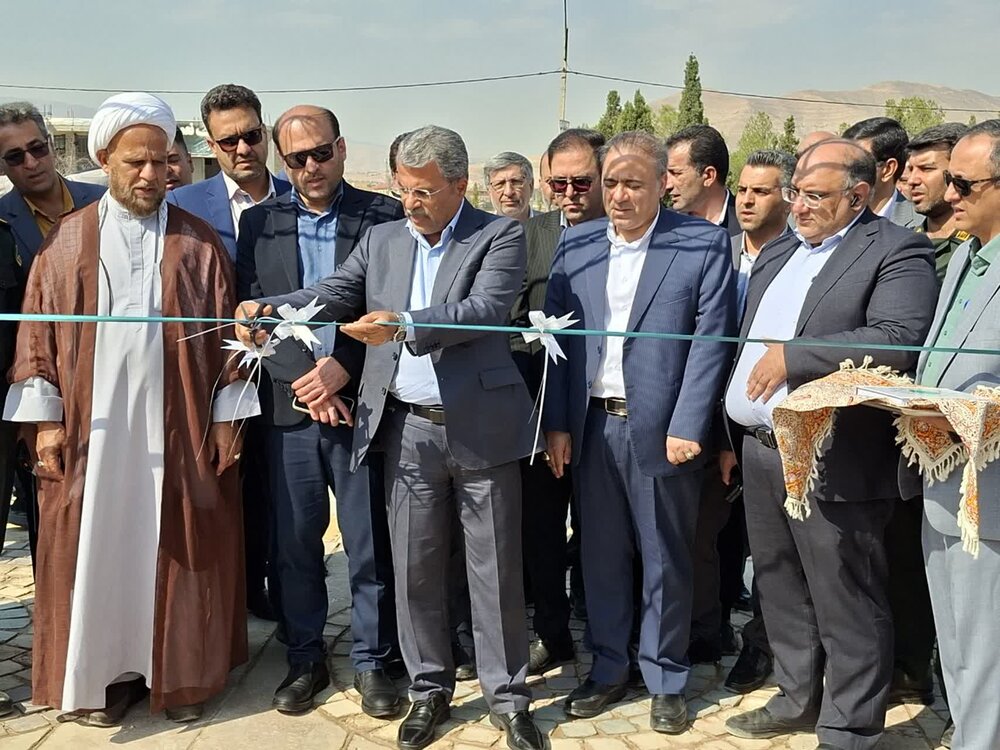 ۲۳ پروژه با اعتبار ۲۸۰ میلیارد تومان در زرقان افتتاح شد ۲۳ پروژه با اعتبار ۲۸۰ میلیارد تومان در زرقان افتتاح شد