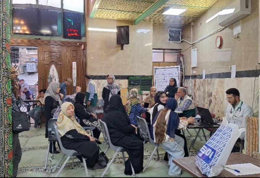 اعزام خادمان امام رضا (ع) به محله لشگر تهران؛ خدمات رایگان درمانی و حقوقی برای کمبرخوردارها اعزام خادمان امام رضا (ع) به محله لشگر تهران؛ خدمات رایگان درمانی و حقوقی برای کمبرخوردارها