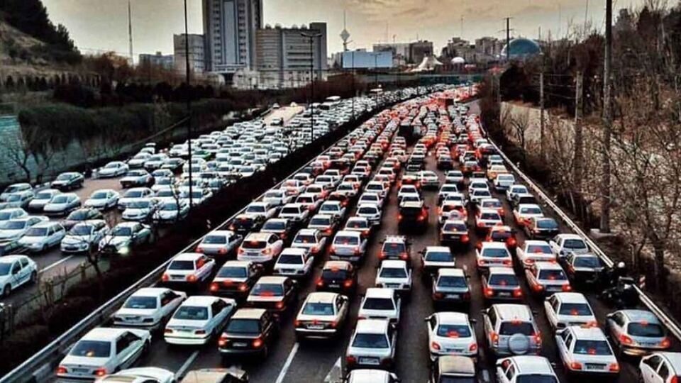 ترافیک تهران؛ وقتی خیابان‌ها آرامش شهر را می‌گیرند