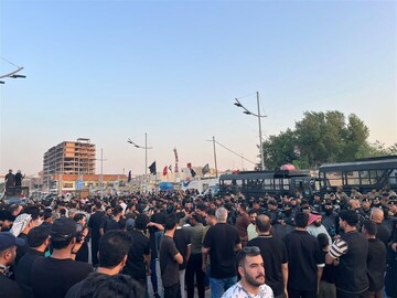 عراقی‌ها به‌دلیل لغو پروازهای ایران به خیابان‌ها آمدند
