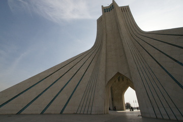 برج آزادی؛ روایت تصویری نماد تهران