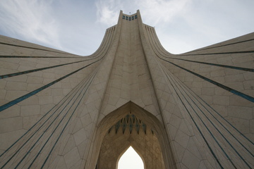 برج آزادی؛ روایت تصویری نماد تهران