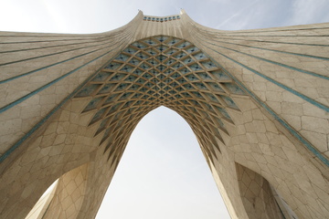برج آزادی؛ روایت تصویری نماد تهران