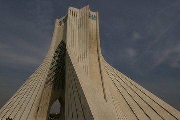 برج آزادی؛ روایت تصویری نماد تهران