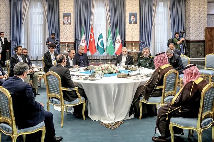 ایران بر تأمین امنیت پایدار منطقه با مشارکت کشورهای همسایه تأکید کرد