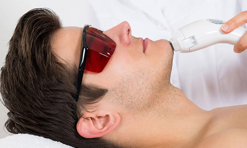 لیزر تماسی بهتر است یا غیر تماسی؟