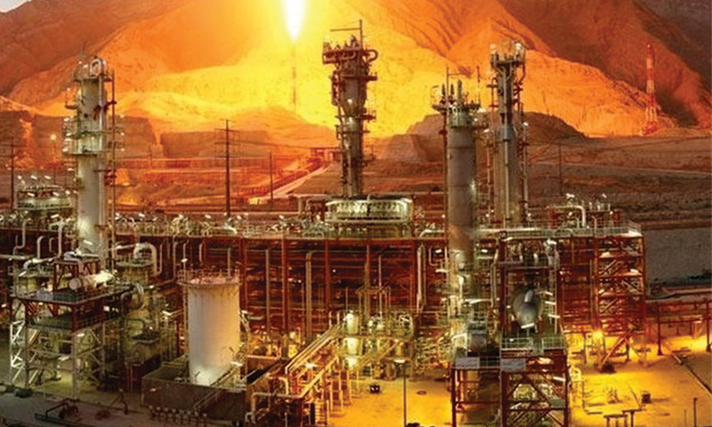 سرمایه‌گذاری ۲۰ میلیارد دلاری چینی‌ها در صنعت نفت ایران


