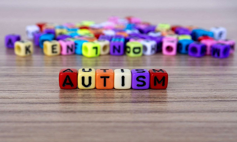 تشخیص و درمان بیماری درخودماندگی یا اوتیسم