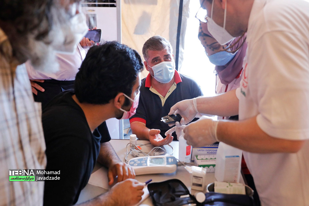 ویزیت مجروحان لبنانی در بیمارستان صحرایی هلال احمر