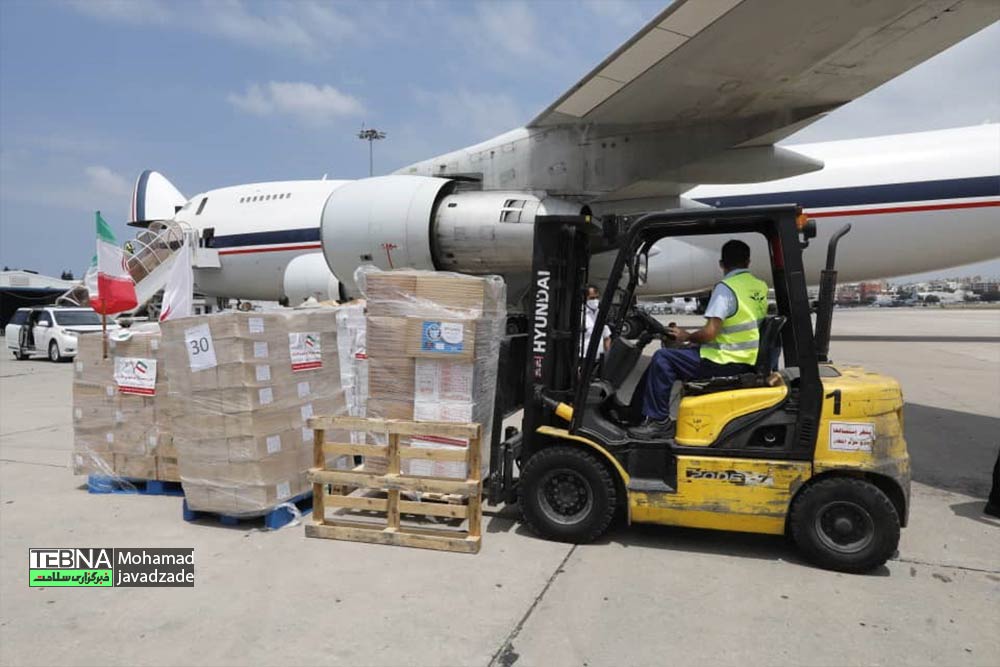 تخلیه بار دومین هواپیمای حامل کمک های بشردوستانه در فرودگاه بیروت