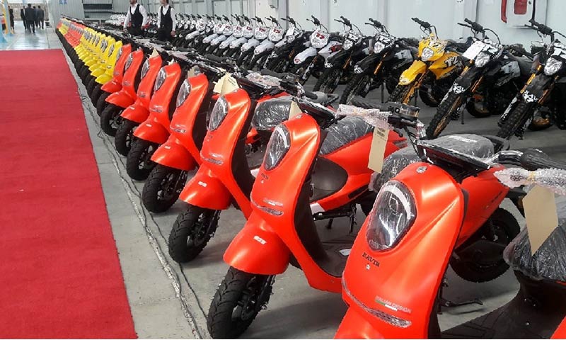 افتتاح خط تولید موتورسیکلت و اسکوترهای الکتریکی  در پرندک