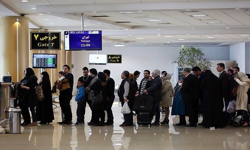 حضور مستمر ناظران سلامت در فرودگاه مشهد/ کاهش سفر هوایی زائران به مشهد به دلیل کرونا