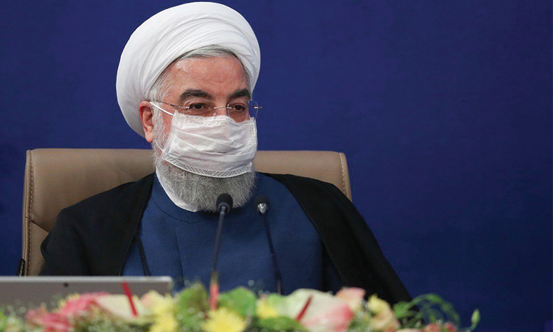 آقای روحانی از قصر خودساخته خود بیرون بیاید!