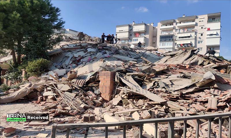 17 ساختمان‌ بر اثر زلزله ازمیر تخریب شدند