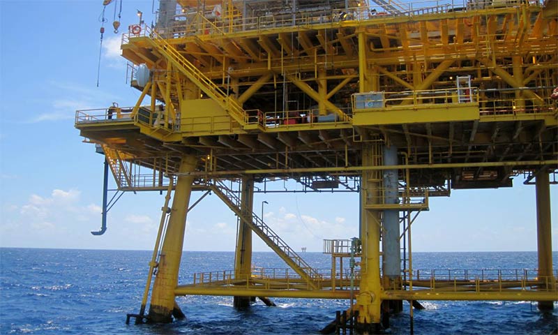 ۹۲ درصد تولید نفت خلیج مکزیک متوقف شده است