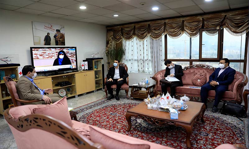 دیدار دکتر همتی با نمایندگان مردم 4 استان در مجلس شورای اسلامی