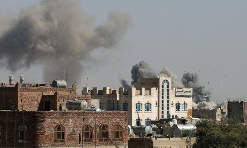 حمله هوایی تحت فرمان سعودی ها به پادگان حوثی ها