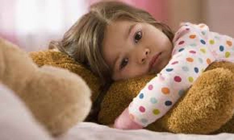 بی خوابی کودکان از علائم کووید 19 است/ تست‌های گران قیمت ندهید!