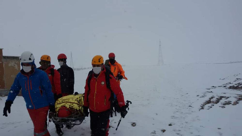 برگزاری دوره بازآموزی نجاتگران کوهستان طرح امدادونجات زمستانه ۹۹ در کردستان
