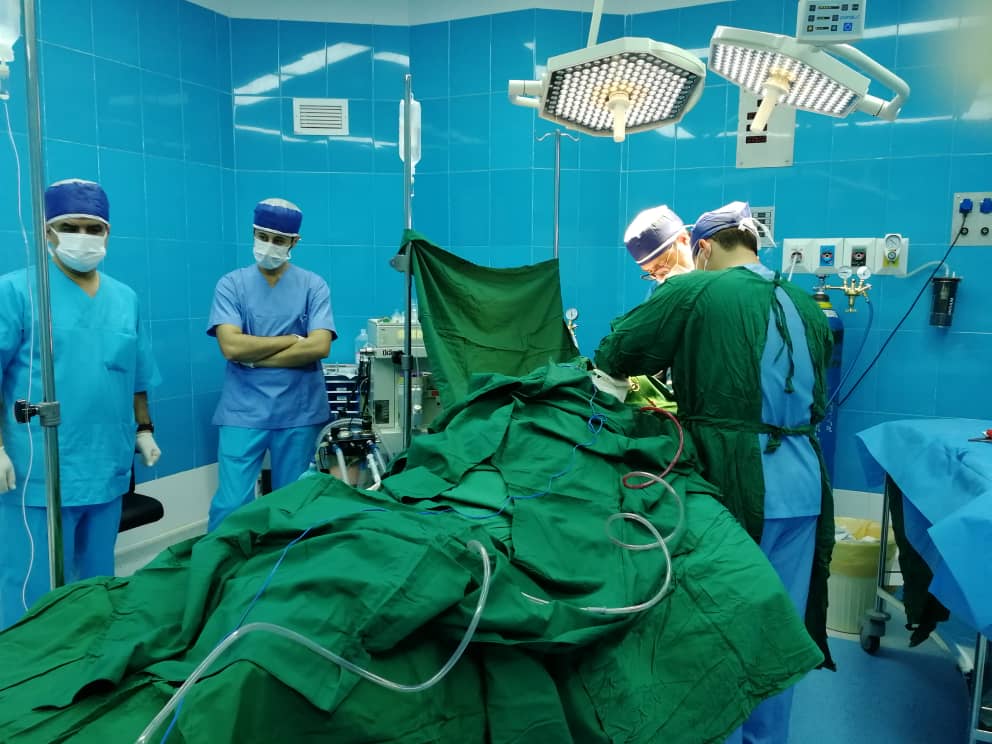 اولین عمل جراحی «مغز و اعصاب» در کردستان با موفقیت انجام شد