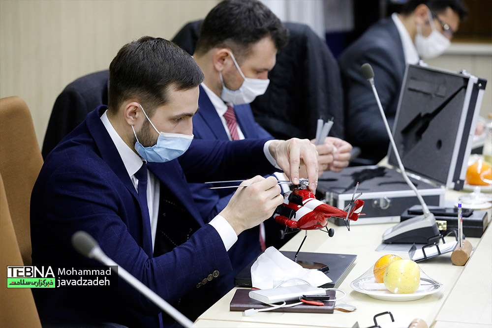 امضای قرارداد خرید بالگرد جمعیت هلال احمر از شرکت راشا هلی کوپتر روسیه