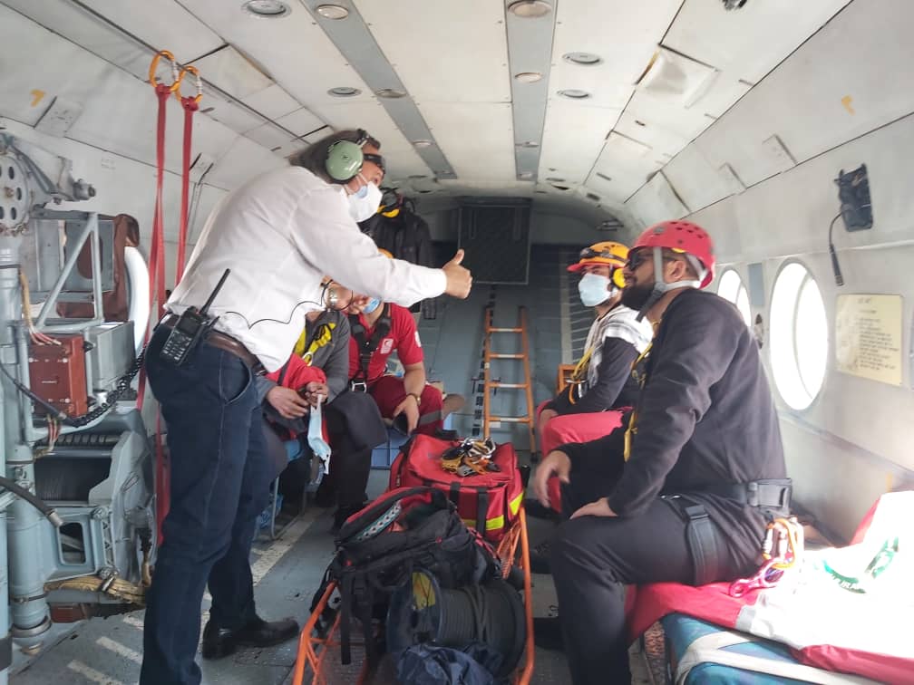 اعزام امداد هوایی برای نجات جوان کوهنورد  گرفتار شده  در ارتفاعات کاشمر