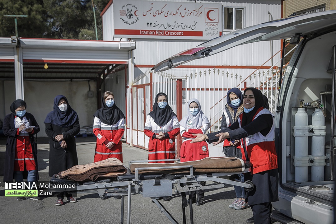 دوره ی مقدماتی پیش بیمارستانی جمعیت هلال احمر جمهوری اسلامی ایران در پایگاه منطقه 22