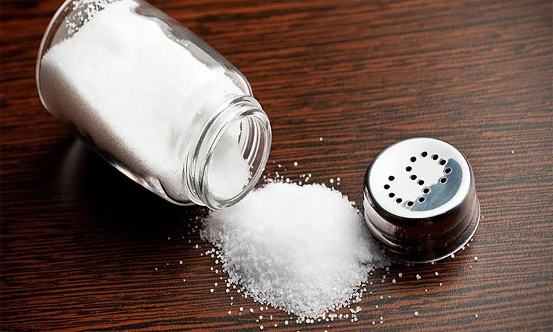 نمک، اصلی ترین عامل ابتلا به فشارخون بالاست

