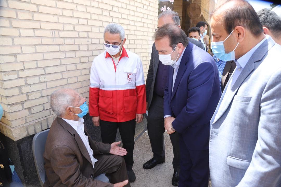 تزریق بیش از ۱۲۰ هزار دوز واکسن توسط دانشگاه علوم پزشکی شیراز