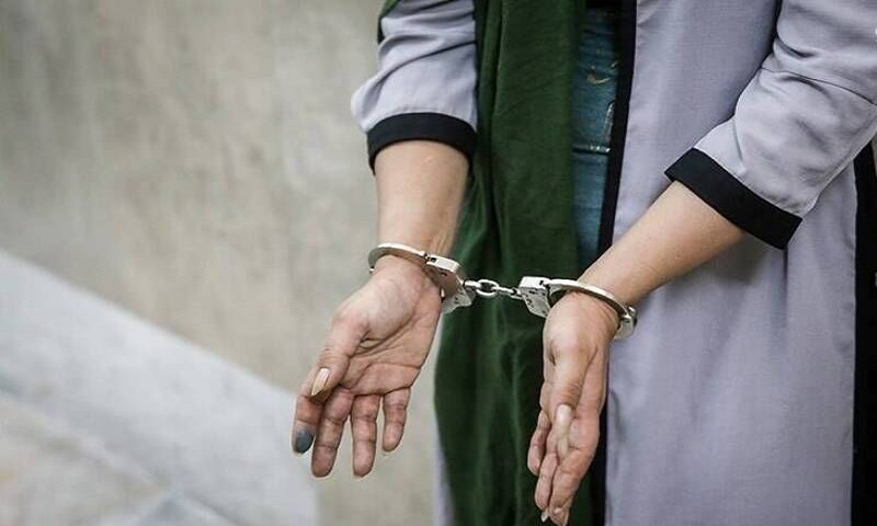 دختری که دو پسر را اغفال کرده بود دستگیر شد