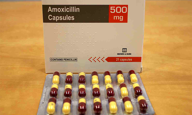 آموکسی سیلین، عوارض جانبی و موارد کاربرد...