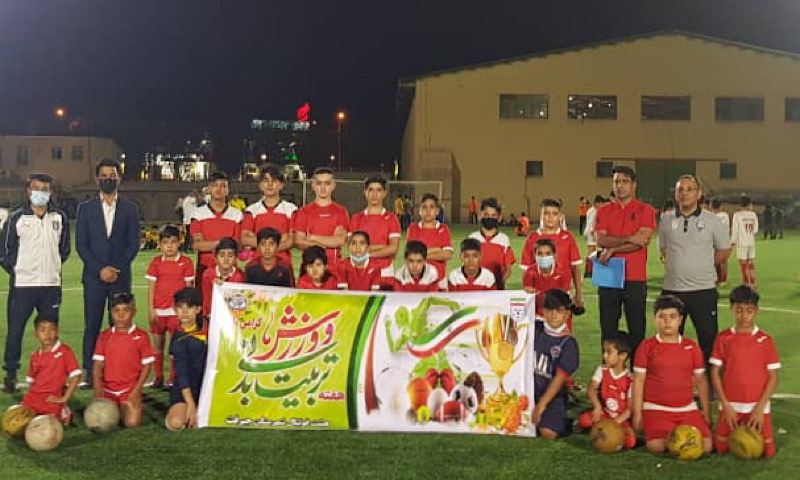 جشنواره بزرگ مدارس فوتبال وفوتسال در جیرفت استان کرمان