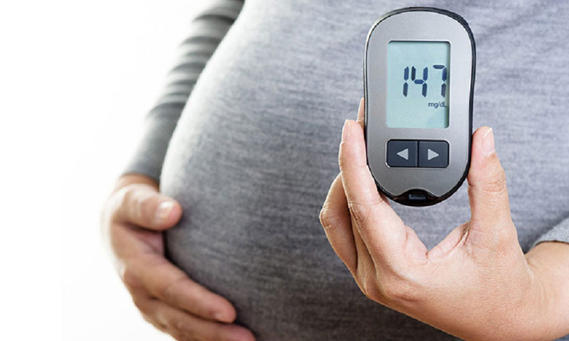 عوارض قند خون بالا در بارداری چیست؟