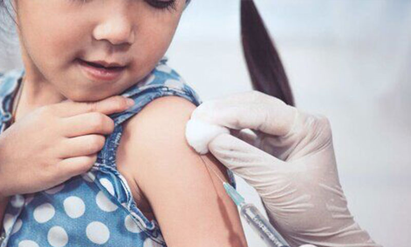 اجرای طرح واکسیناسیون سرخک و سرخجه در سیرجان