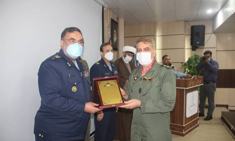 برگزاری مراسم دانش آموختگی در پایگاه هوایی شهید یاسینی بوشهر