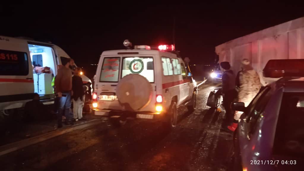 تصادف تریلی با اتوبوس در اصفهان/ ۸ نفر کشته و ۱۶ نفر مصدوم شدند