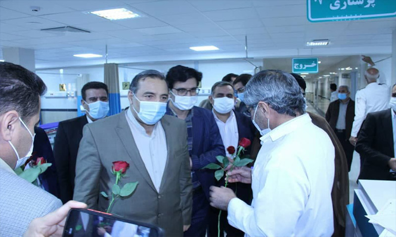 تجلیل استاندار ایلام از پرستاران بیمارستان‌ امام خمینی(ره) به مناسبت هفته پرستار