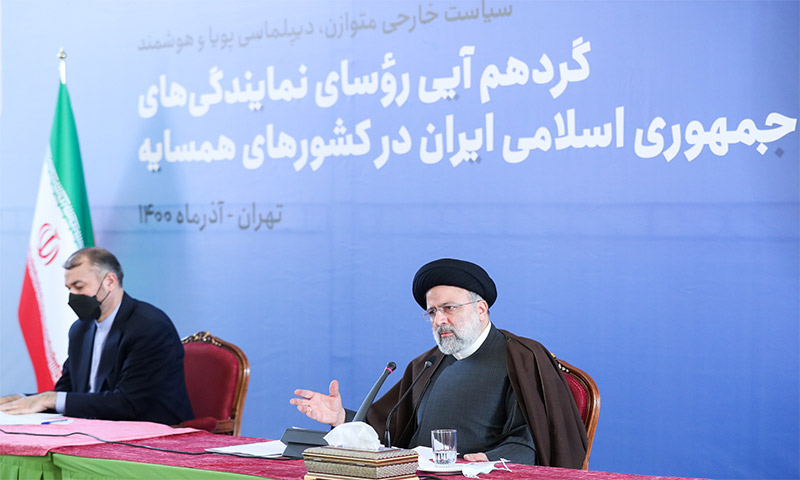 تقویت ارتباط با همسایگان یک حرکت استراتژیک برای ایران است